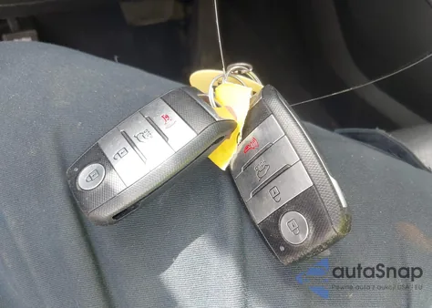 2017 Kia Sorento 2.0T Ex z USA, uszkodzony, nr VIN 5XYPHDA1XHG325881